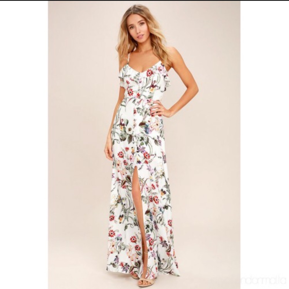 Lulu’s White Floral Dress